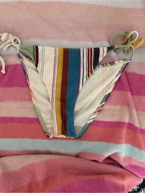 O'Neill Ribbed Striped Knit Bikini Bottom in Cream, Blue, Rust and Mustard Gold.
